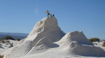 Mitten in der Pampas diese Figuren